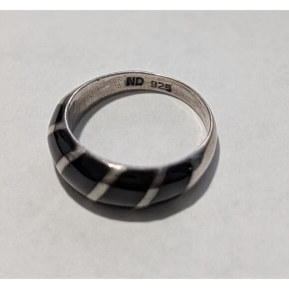 Sterling Silver Onyx Inlay Ring Size 8 Domed shrimp band Black ink onyx - Picture 13 of 14